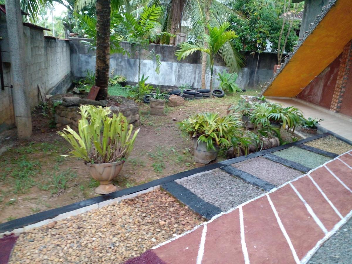 Star Home Stay Bentota Extérieur photo